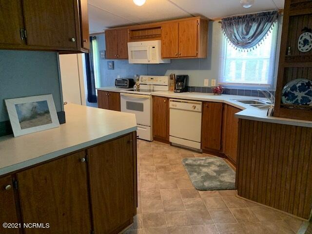 842 Cedar Grove Road Southwest Supply, NC 28462 - Photo 7 of 22 Mauldin (Kitchen)