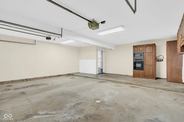 $750,000 | 3693 County Road 675 East, Darlington, IN 47940
