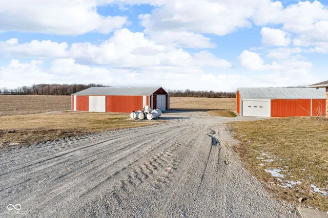 $750,000 | 3693 County Road 675 East, Darlington, IN 47940