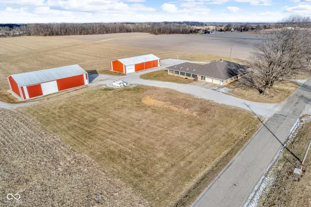 $750,000 | 3693 County Road 675 East, Darlington, IN 47940