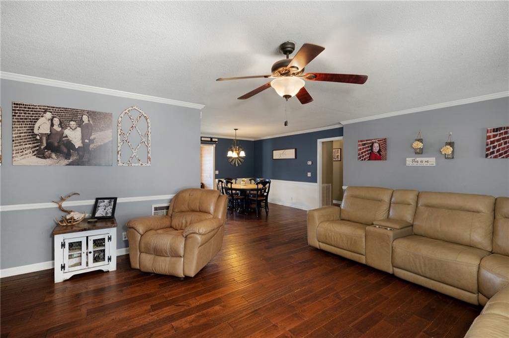 153 Thelma Road Southwest Calhoun, GA 30701 - Photo 11 of 41