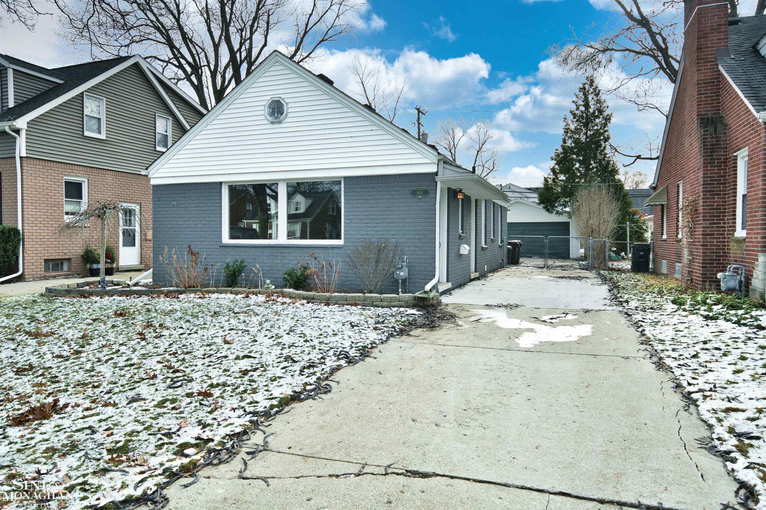 1641 Hampton Road Grosse Pointe Woods, MI 48236 - Photo 65 of 70