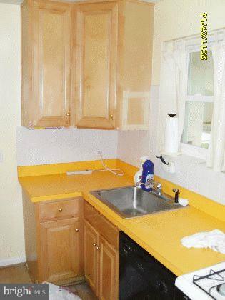 12224 Berry Street Silver Spring, MD 20902 - Photo 13 of 21 Kitchen