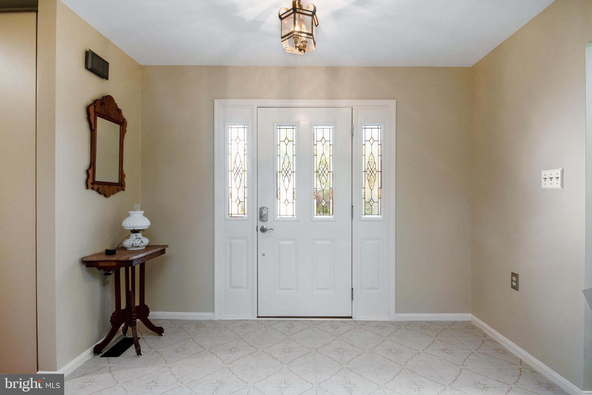 860 Inverrary Court Annapolis, MD 21401 - Photo 3 of 70 Welcoming foyer with ceramic tile floor
