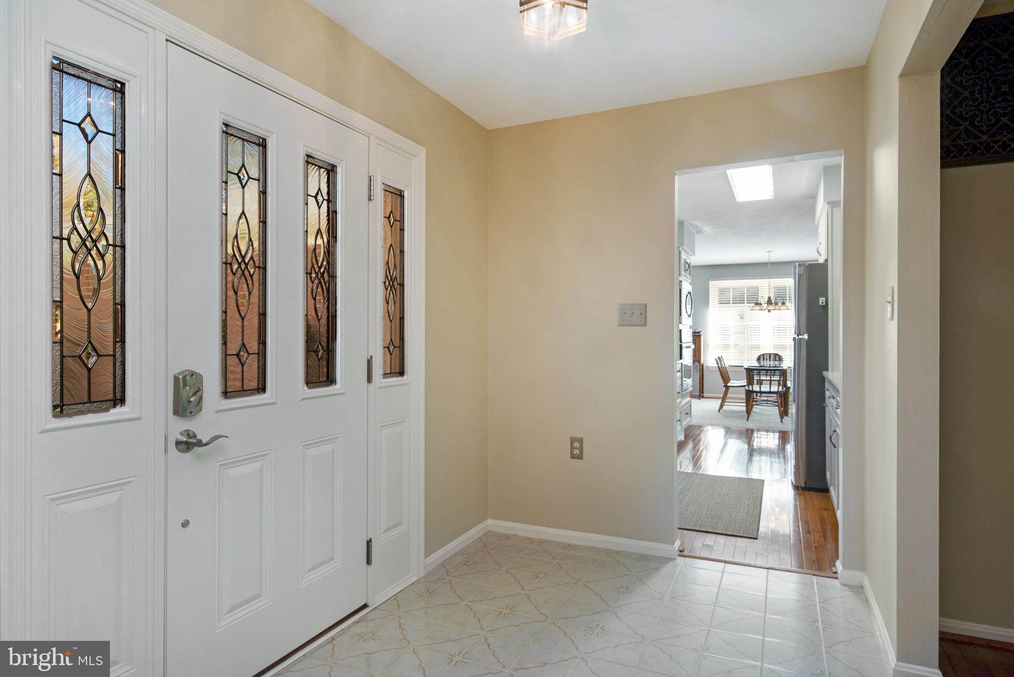 860 Inverrary Court Annapolis, MD 21401 - Photo 39 of 70 Large entrance foyer