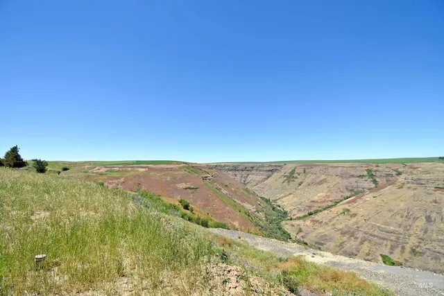 $309,500 | 0 Spur Road, Genesee, ID 83832