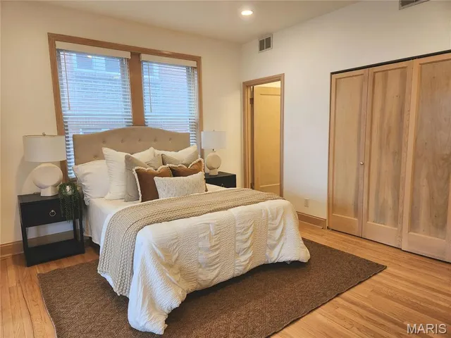 $368,500 | 6226 Southwood Avenue, Unit 2E, St. Louis, MO 63105