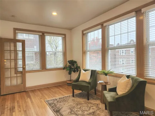 $368,500 | 6226 Southwood Avenue, Unit 2E, St. Louis, MO 63105