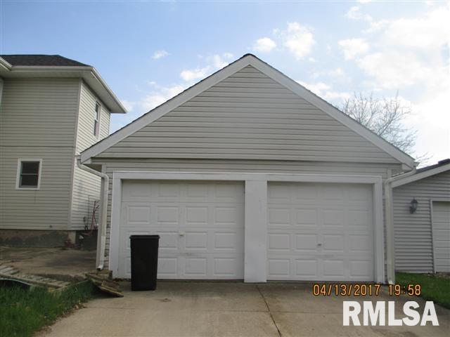202 West Chestnut Street Canton, IL 61520 - Photo 8 of 8 Gallery Image 8