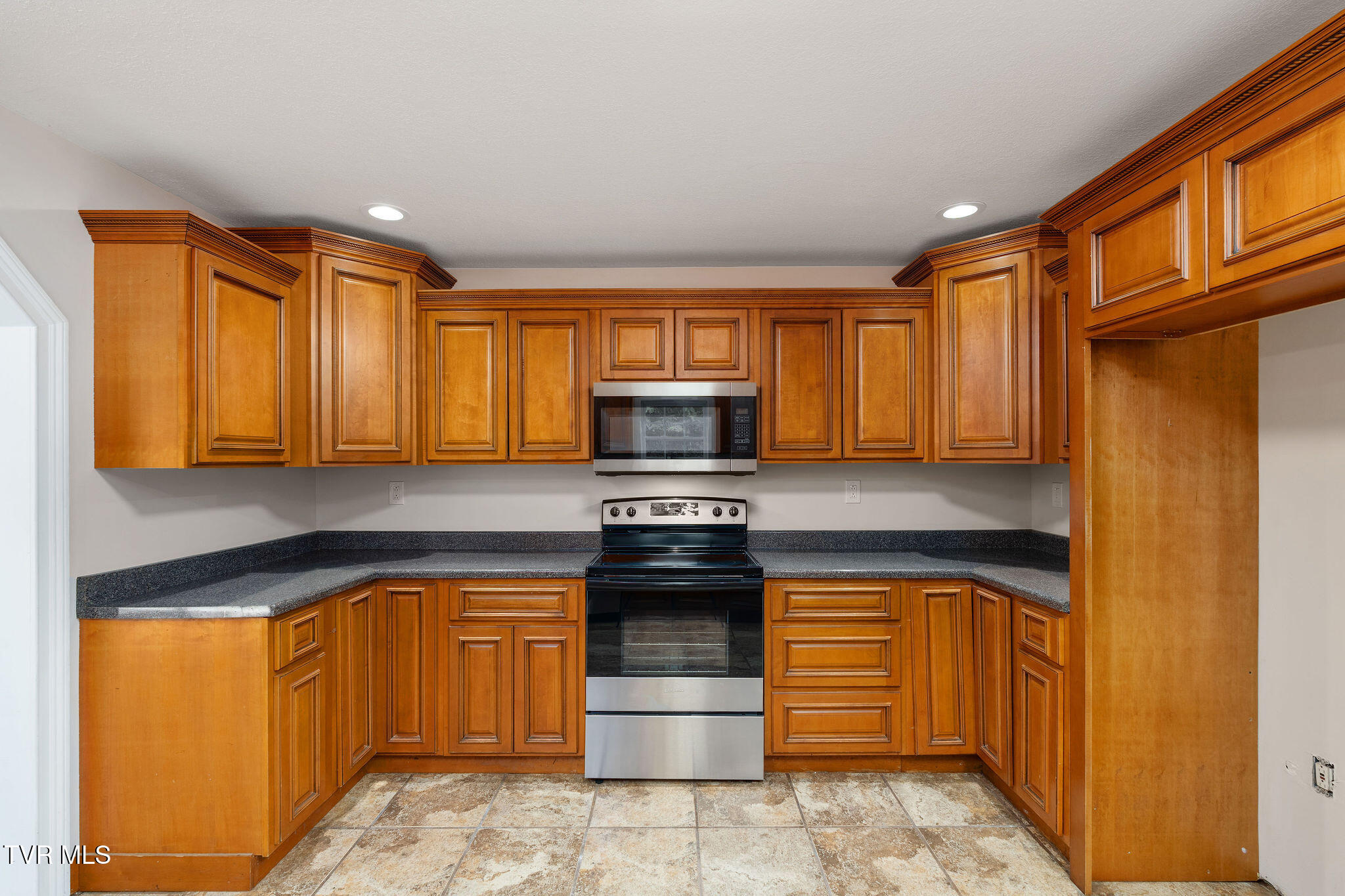 1523 Whispering Pines Road Johnson City, TN 37601 - Photo 14 of 33 DSC05214