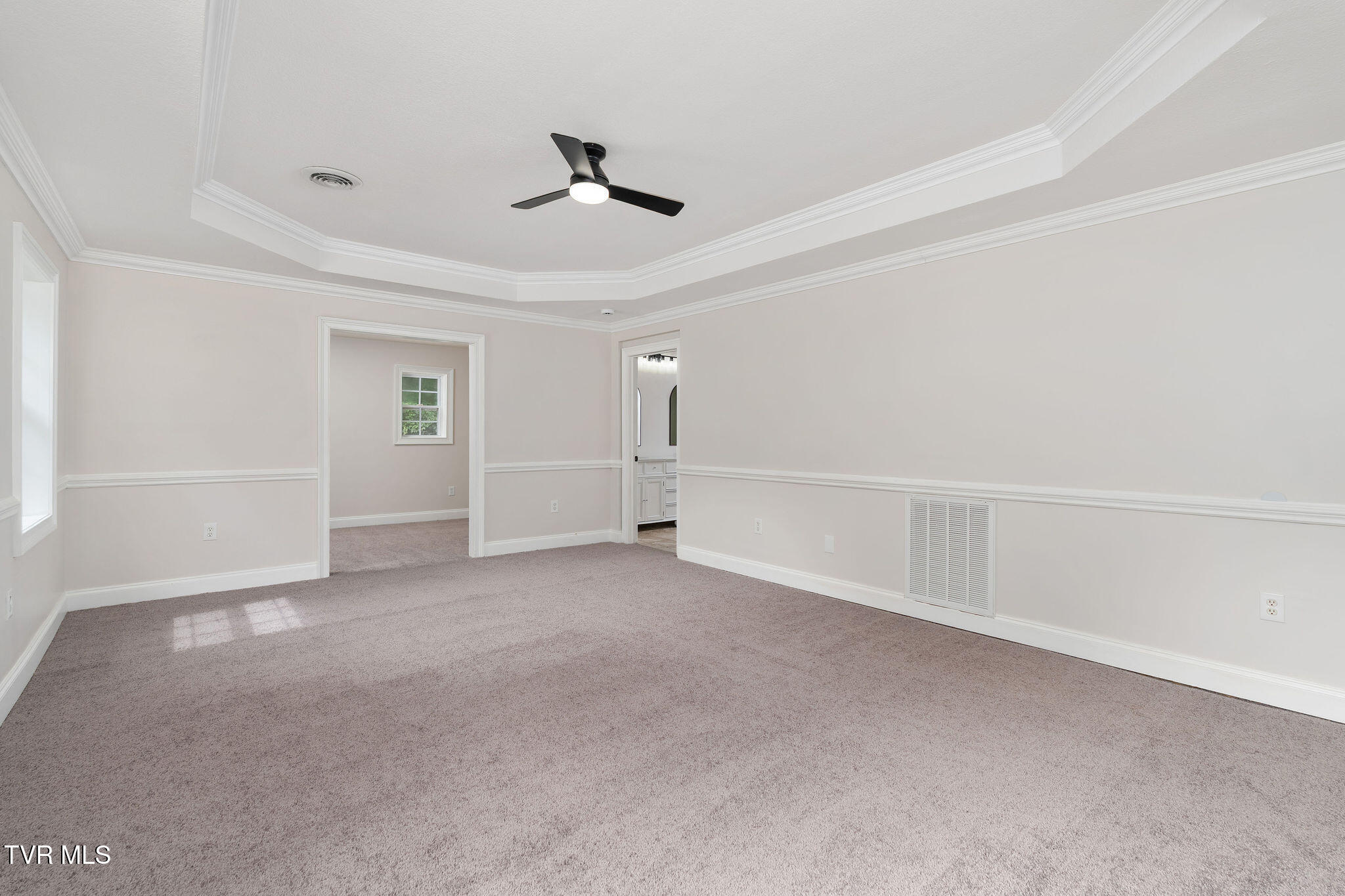 1523 Whispering Pines Road Johnson City, TN 37601 - Photo 15 of 33 DSC05053