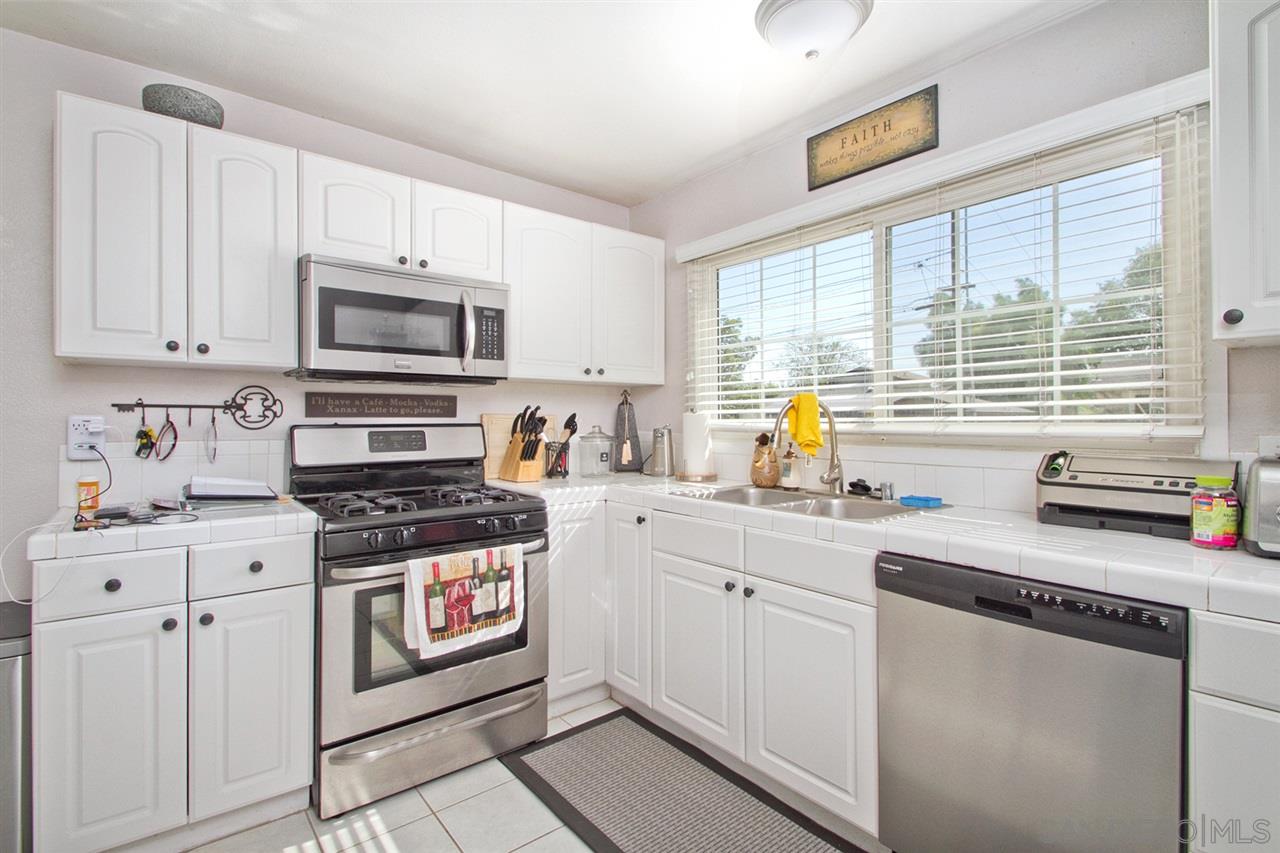 9633 Hume Road Santee, CA 92071 - Photo 9 of 20 Gallery Image 9