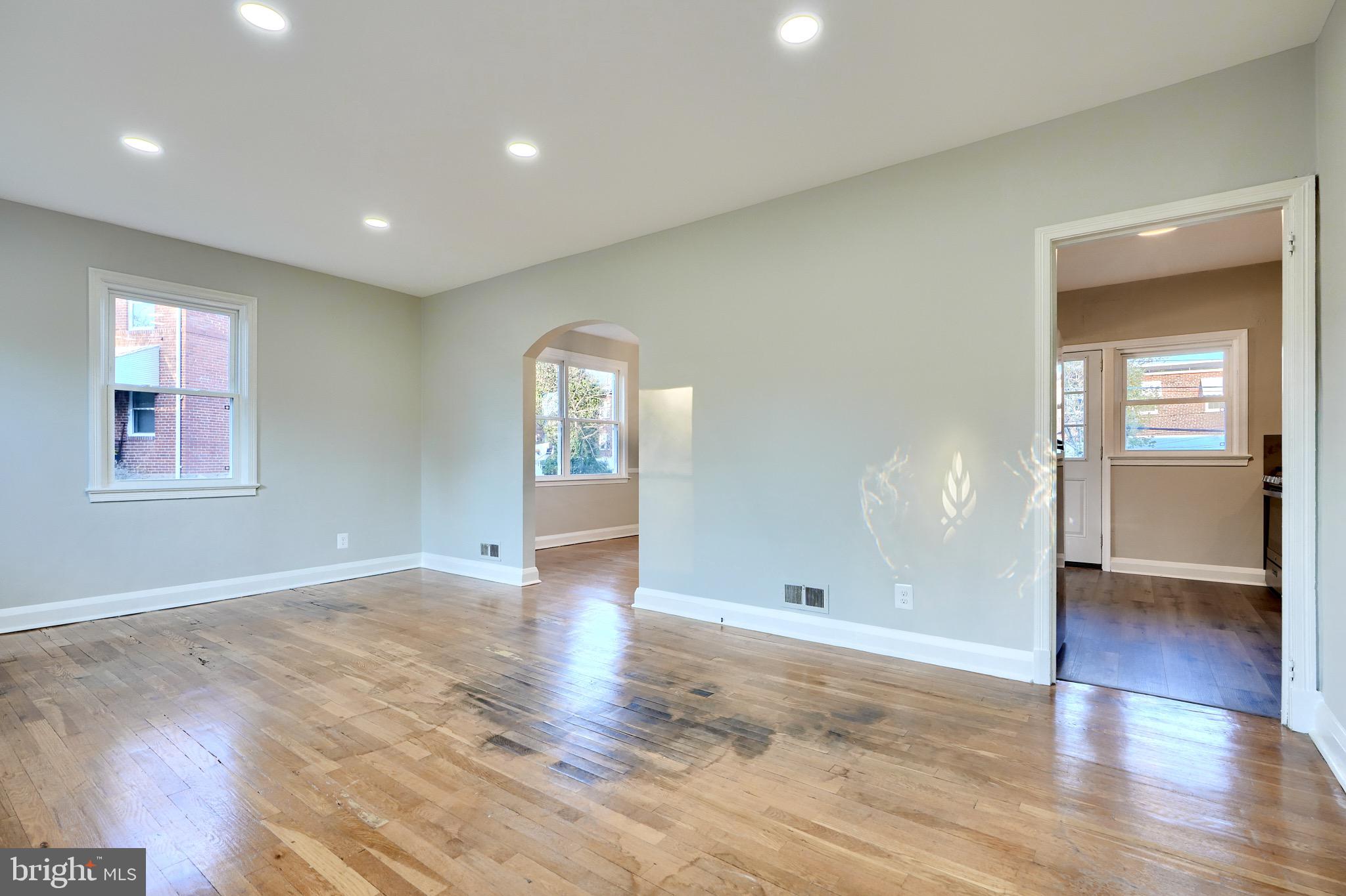 51 Briarwood Road Catonsville, MD 21228 - Photo 7 of 25