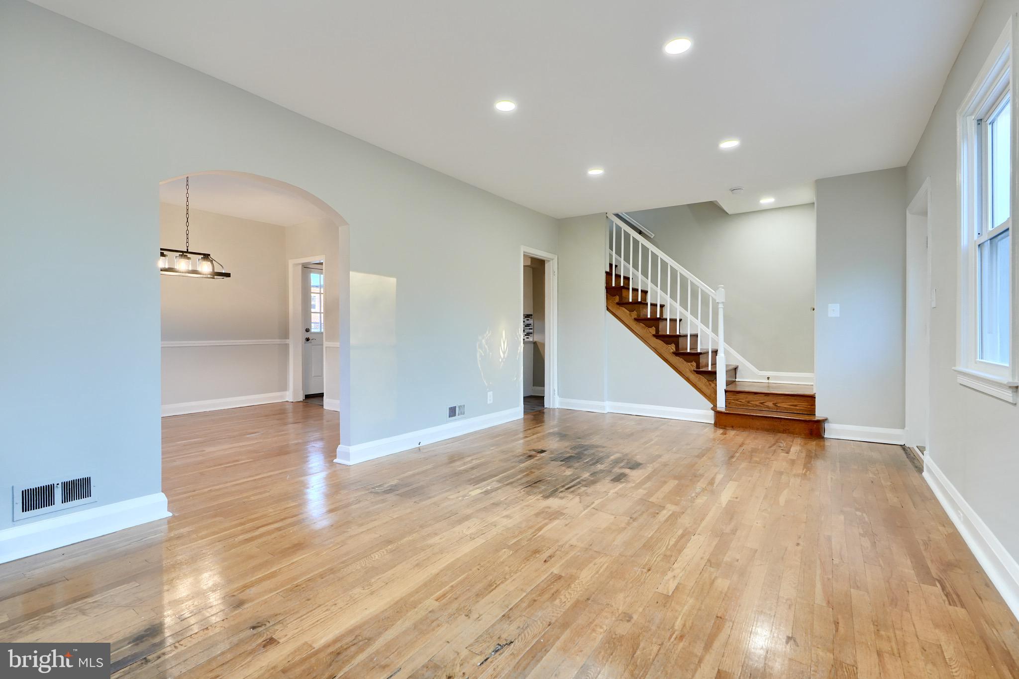 51 Briarwood Road Catonsville, MD 21228 - Photo 8 of 25