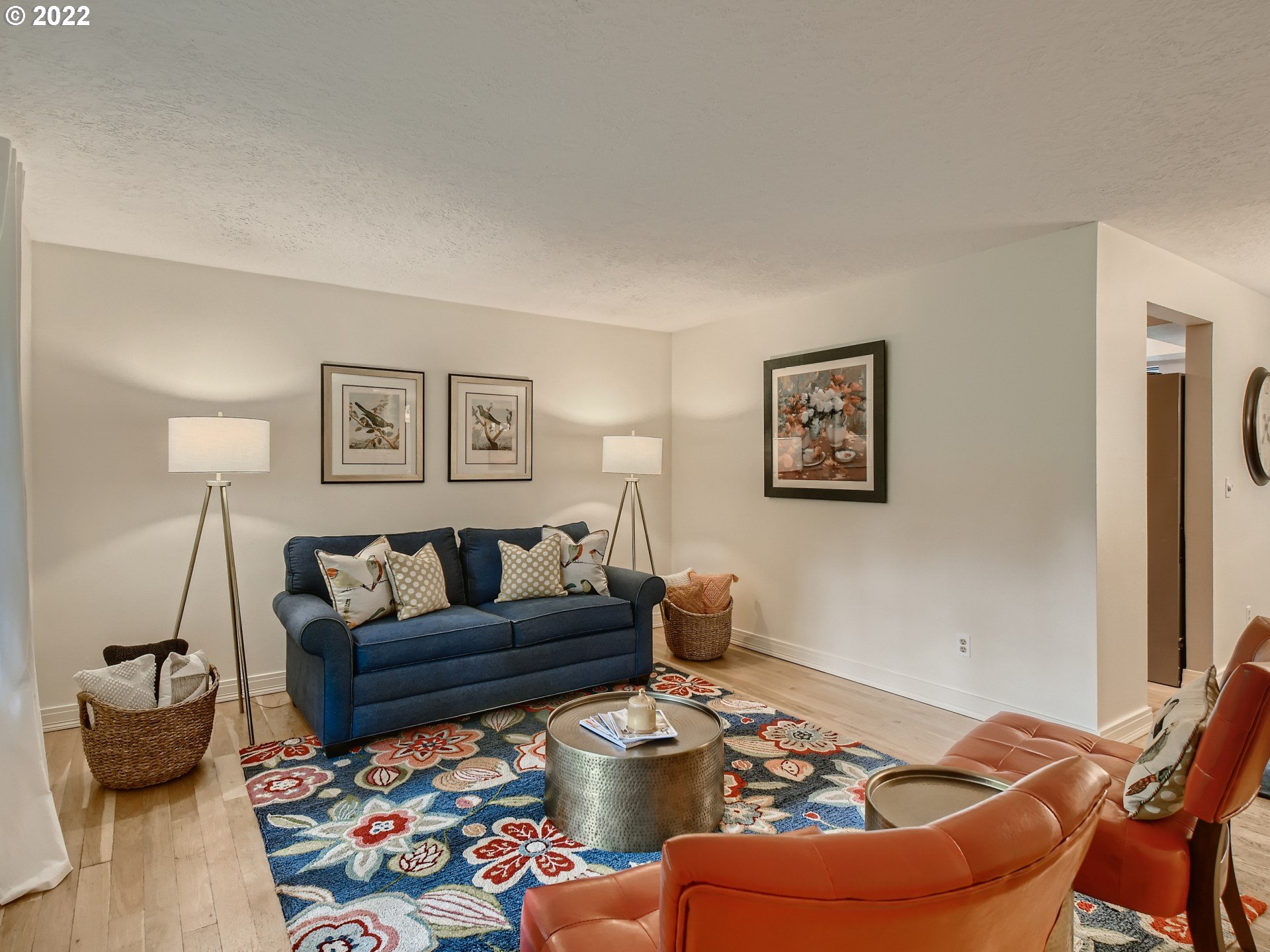 4753 Southwest Dawn Street Lake Oswego, OR 97035 - Photo 5 of 29 a living room with furniture and wooden floor