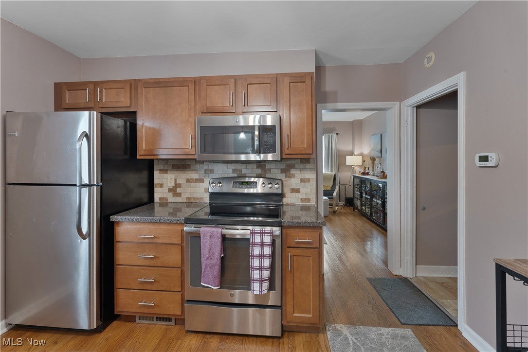 1307 Shields Road Youngstown, OH 44511 - Photo 7 of 38 Gallery Image 7