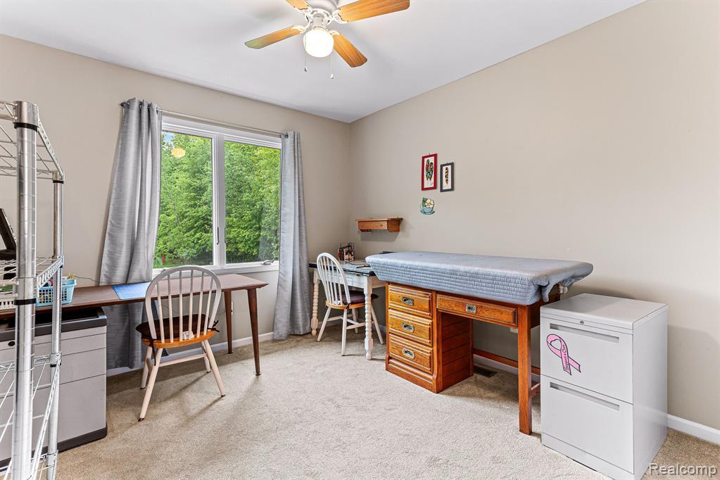 27777 Grix Road New Boston, MI 48164 - Photo 44 of 53 Gallery Image 44