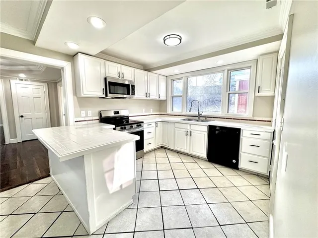 $205,000 | 1802 Main Street, St. Joseph, MO 64505