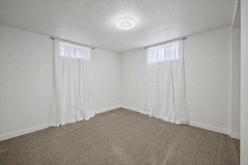 2024 East Nebraska Avenue Spokane, WA 99208 - Photo 20 of 33