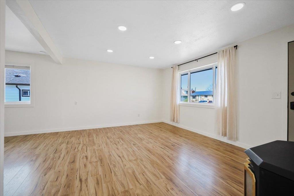 2024 East Nebraska Avenue Spokane, WA 99208 - Photo 7 of 33