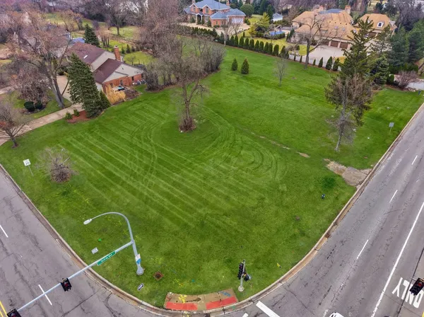 $620,000 | 3103 York Road, Oak Brook, IL 60523