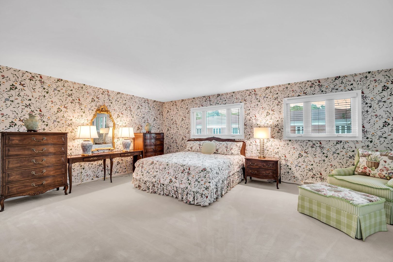 1050 Higgins Road, Unit B Park Ridge, IL 60068 - Photo 15 of 22 Gallery Image 15