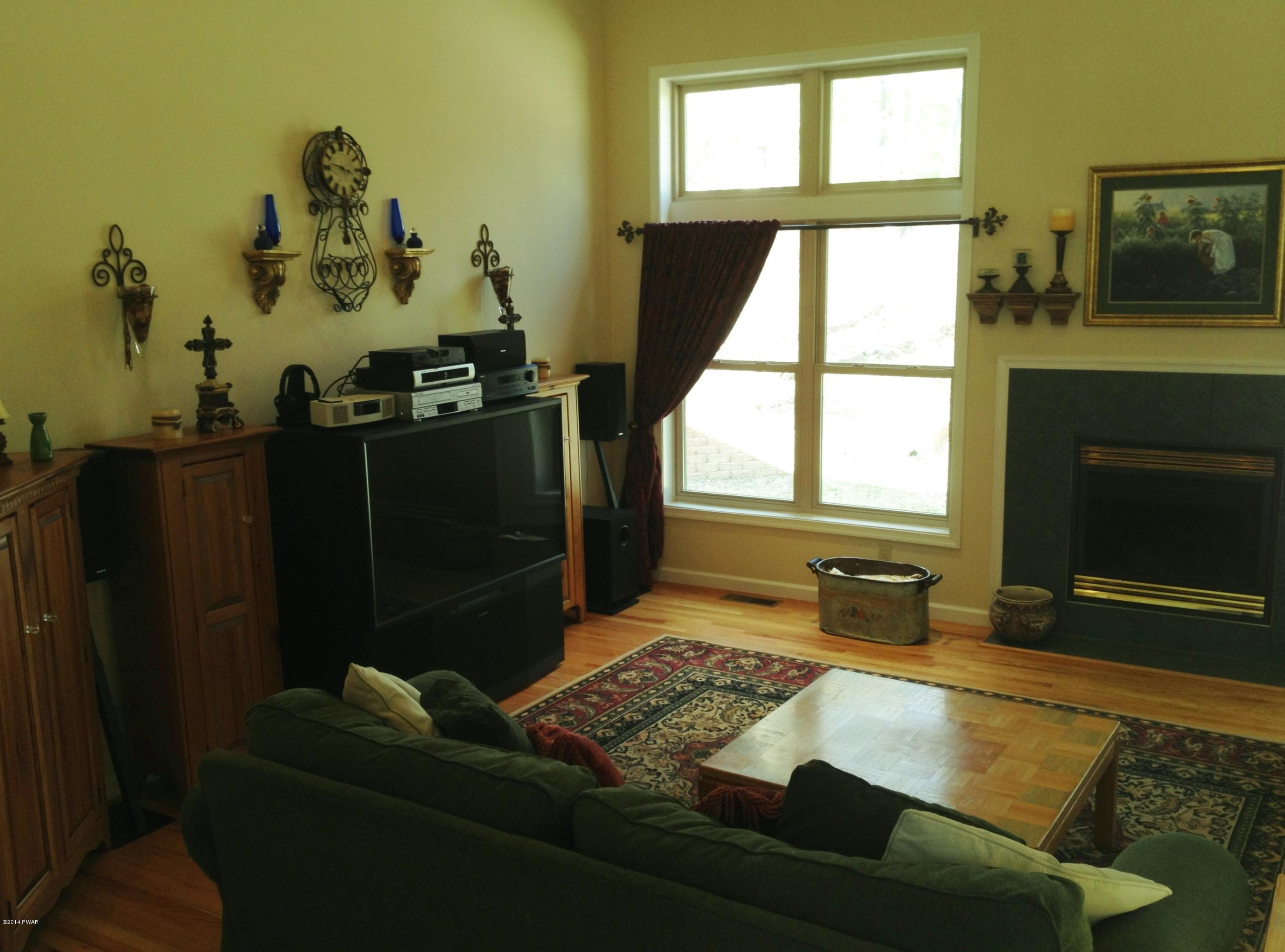 202 Oak Ridge Drive Milford, PA 18337 - Photo 16 of 58