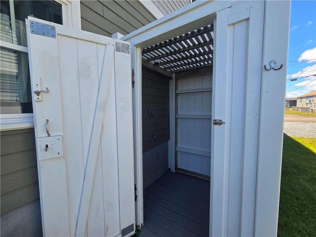 9 Arbeth Road Narragansett, RI 02879 - Photo 47 of 49