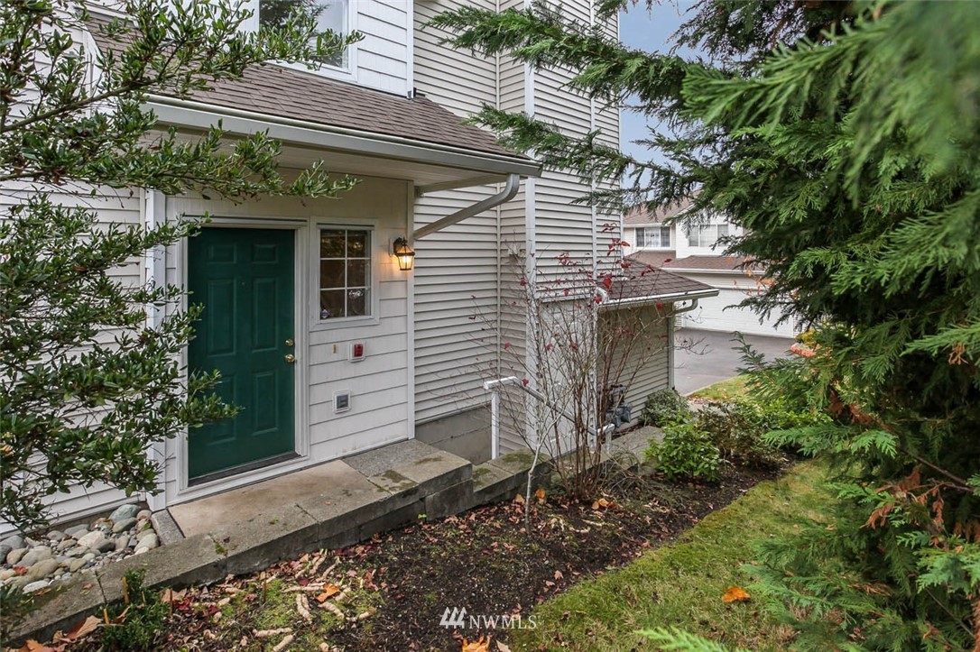 2300 Benson Road South, Unit B1 Renton, WA 98055 - Photo 3 of 25