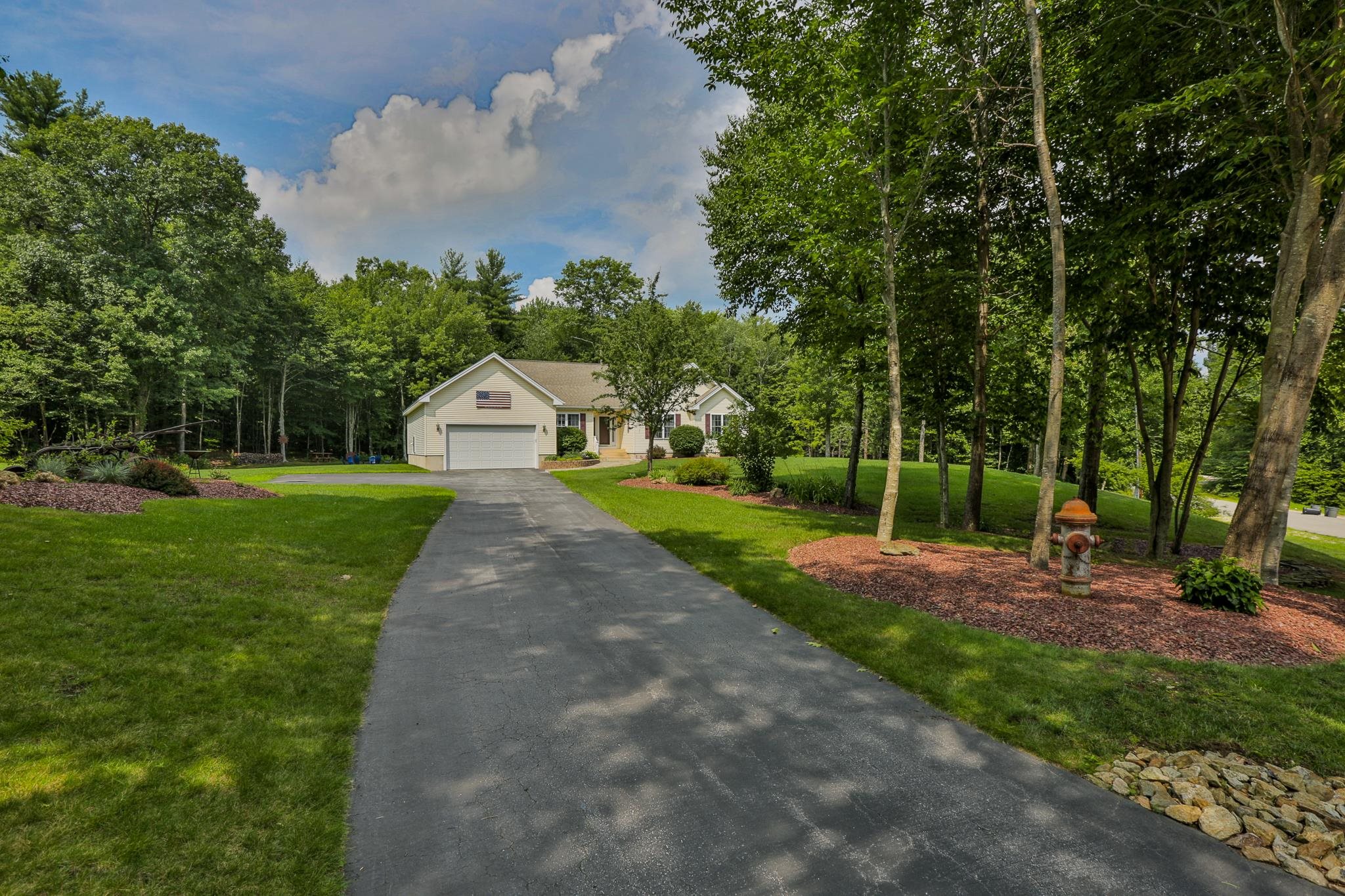 303 Lords Mill Road Epsom, NH 03234 - Photo 2 of 57
