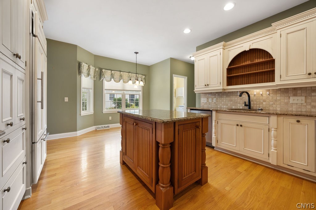 206 Falling Brook Path Manlius, NY 13066 - Photo 13 of 31