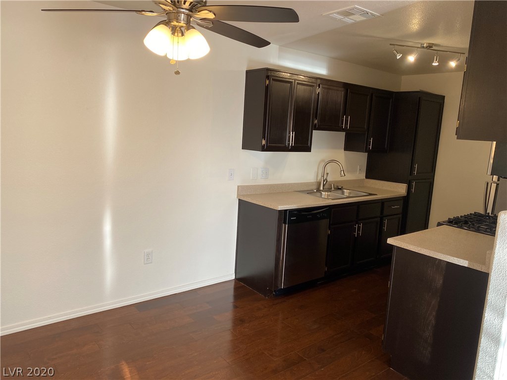 4730 East Craig Road, Unit 2015 Las Vegas, NV 89115 - Photo 5 of 22