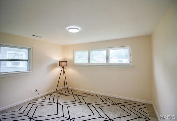 $138,500 | 1365 St Jean Street, Florissant, MO 63031