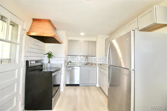 $139,000 | 1365 St Jean Street, Florissant, MO 63031