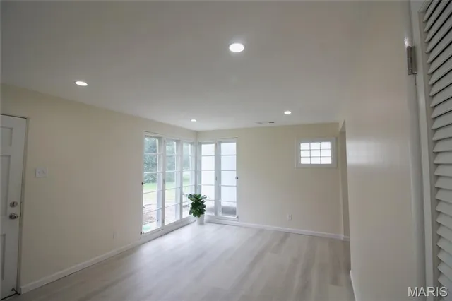 $139,000 | 1365 St Jean Street, Florissant, MO 63031