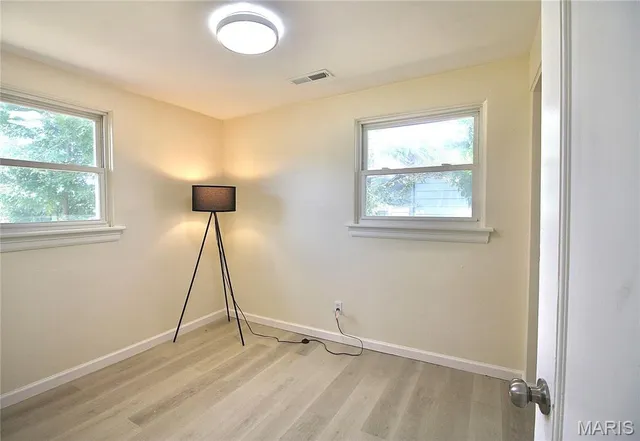 $139,000 | 1365 St Jean Street, Florissant, MO 63031