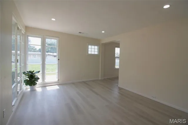 $139,000 | 1365 St Jean Street, Florissant, MO 63031