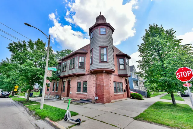 $299,900 | 2150 North Palmer Street, Unit 2, Milwaukee, WI 53212