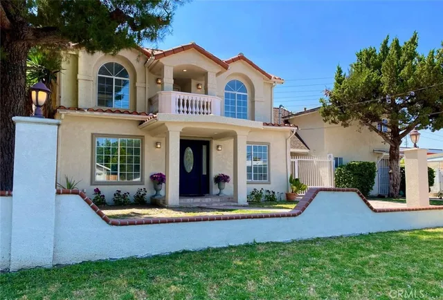 $1,350,000 | 7135 Geyser Avenue, Reseda, CA 91335