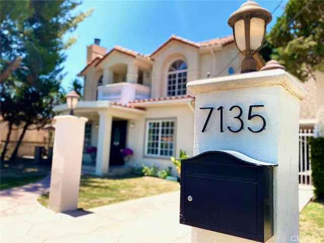 $1,350,000 | 7135 Geyser Avenue, Reseda, CA 91335