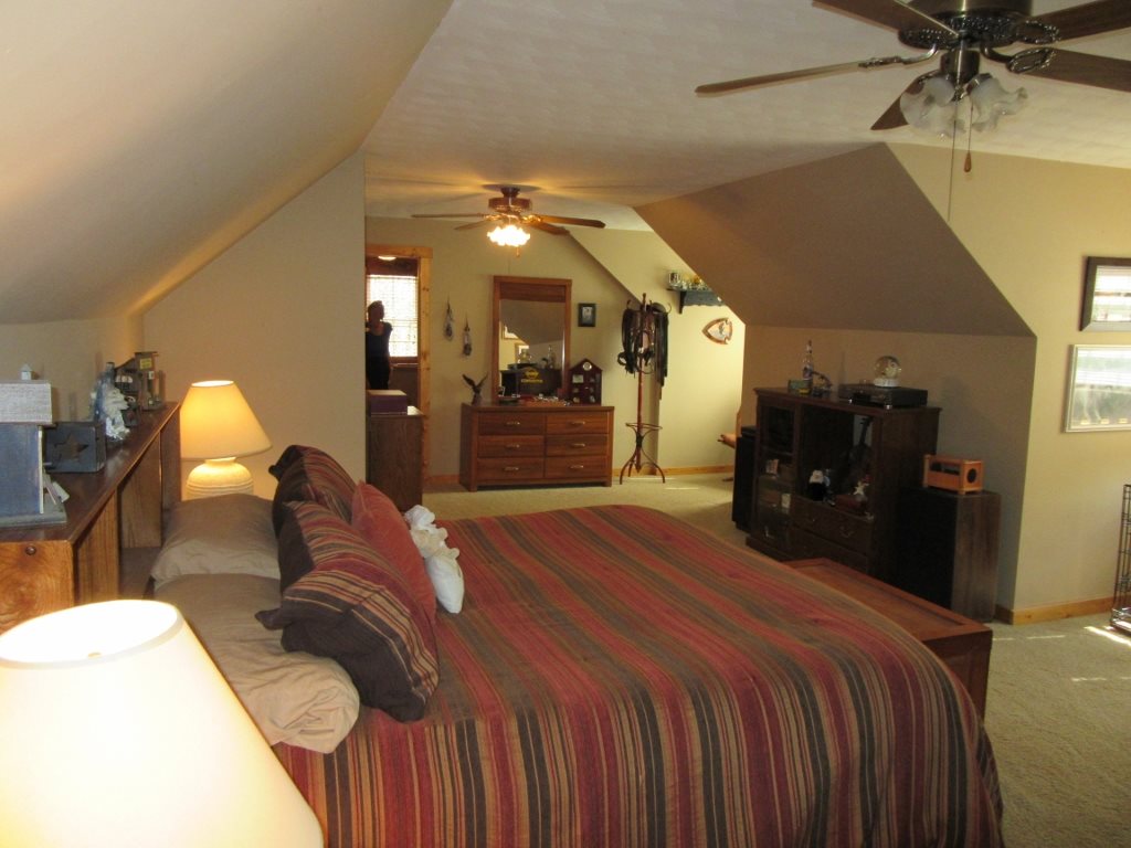 39 Helton Road Bedford, IN 47421 - Photo 11 of 20
