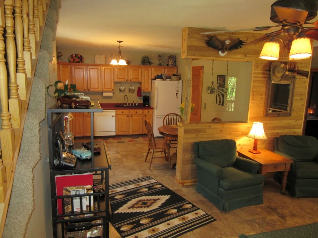39 Helton Road Bedford, IN 47421 - Photo 4 of 20