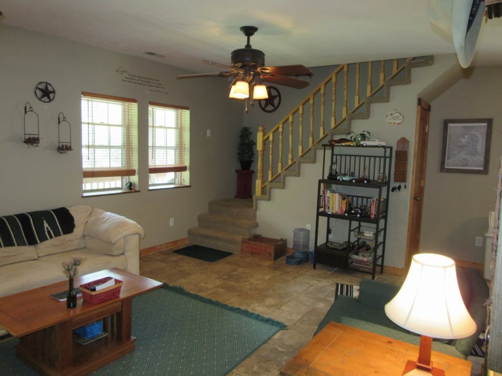 39 Helton Road Bedford, IN 47421 - Photo 9 of 20