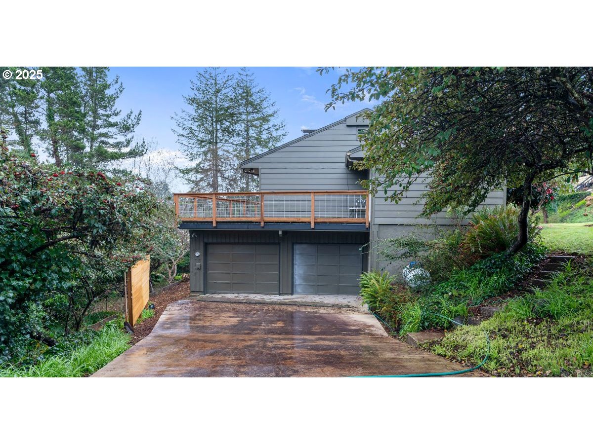 1160 North 10th Street Coos Bay, OR 97420 - Photo 3 of 42 a black and white photo of a house