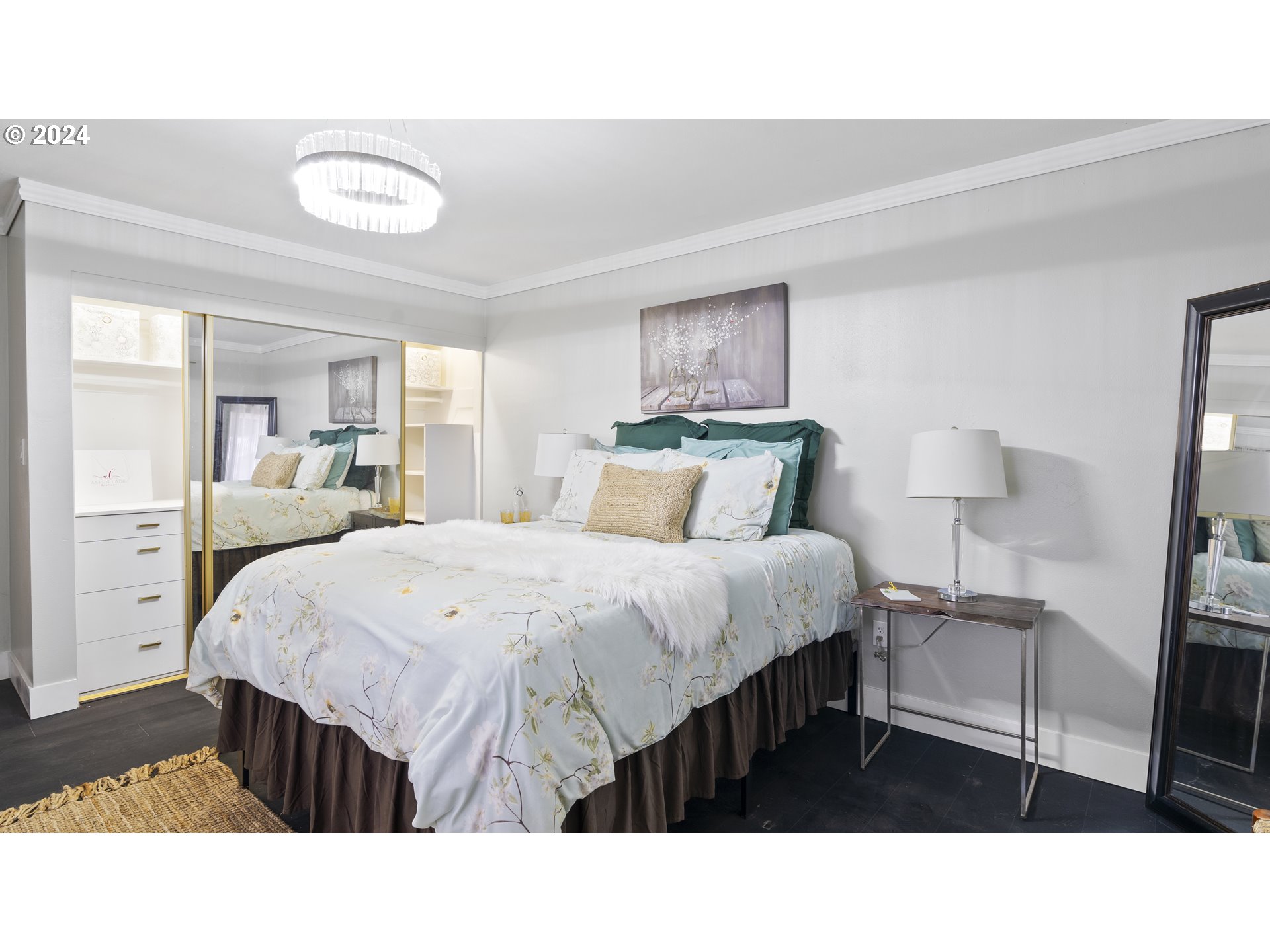 1160 North 10th Street Coos Bay, OR 97420 - Photo 34 of 42 a bedroom with a bed and a table