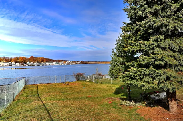 a view of an ocean view