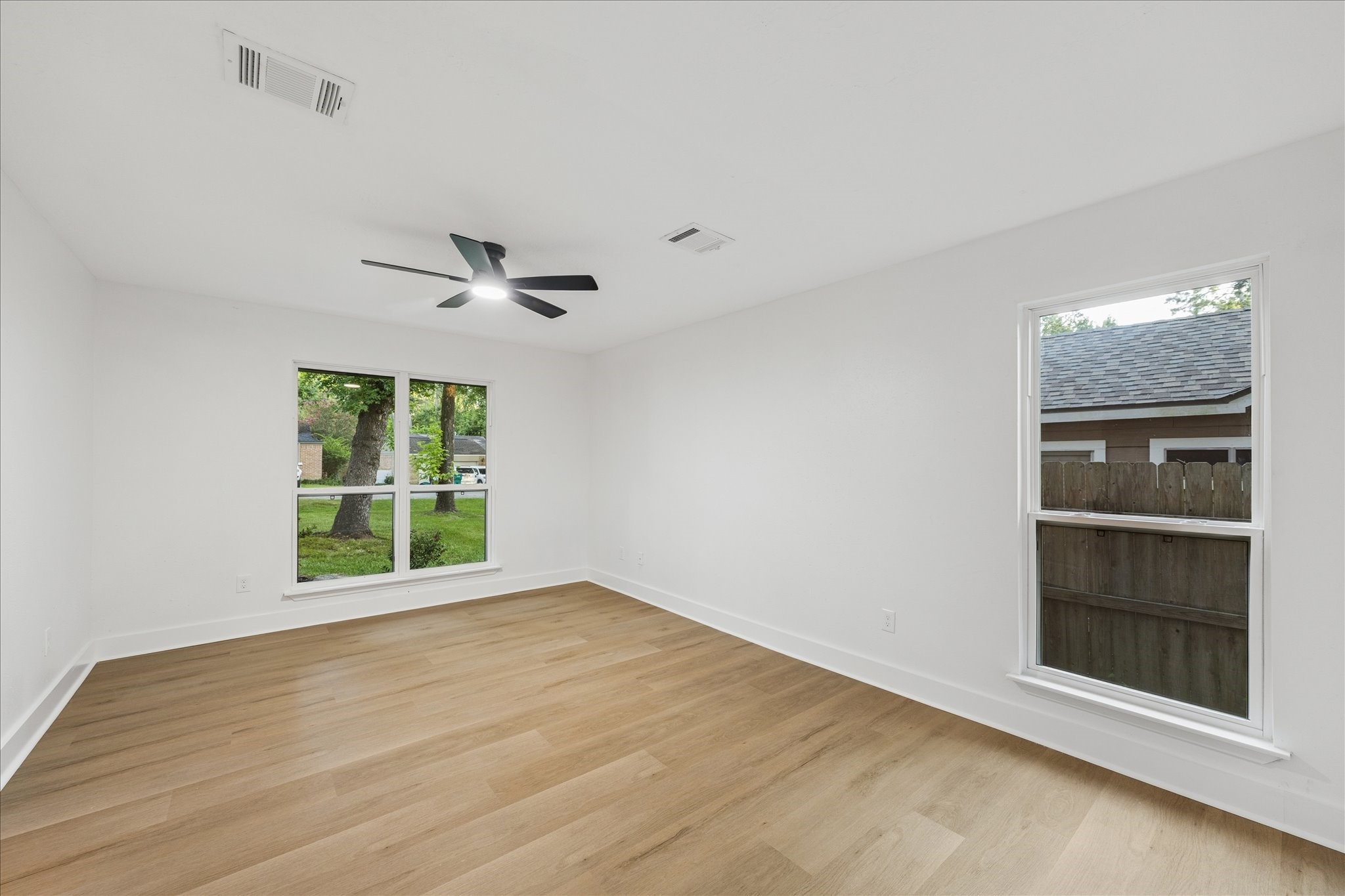 85 Yewleaf Drive Spring, TX 77381 - Photo 14 of 30