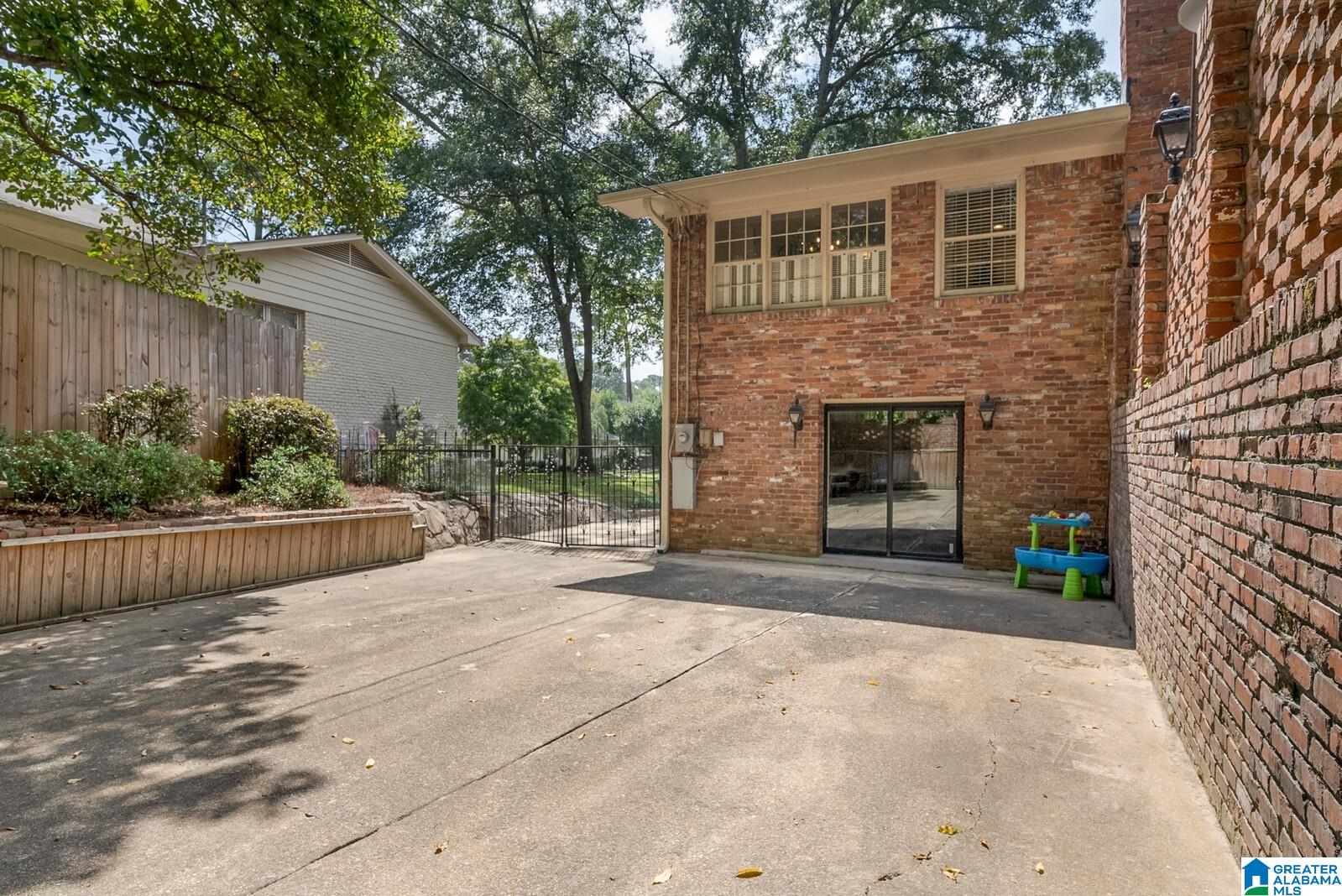 908 Beech Lane Birmingham, AL 35213 - Photo 31 of 36