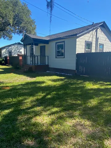 $1,600 | 1923 1st Drive, Charleston, SC 29407