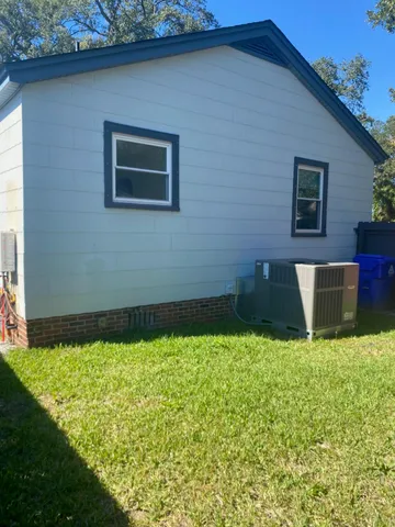 $1,600 | 1923 1st Drive, Charleston, SC 29407